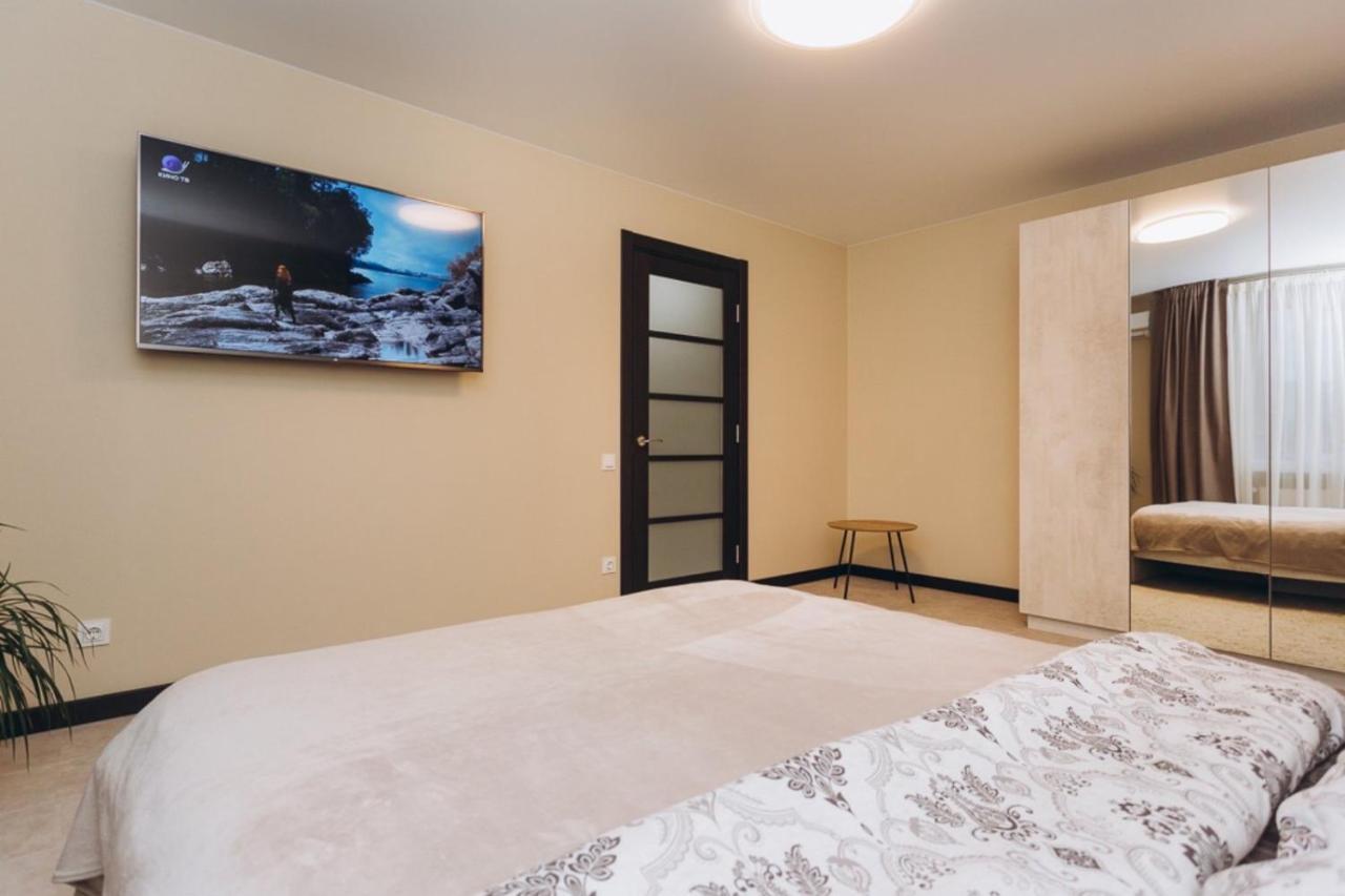 スームィVip Flat Lavina Проспект М Лушпи 2 Корп2アパートメント エクステリア 写真